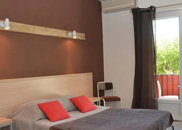 Le Terminus Hotel 2*