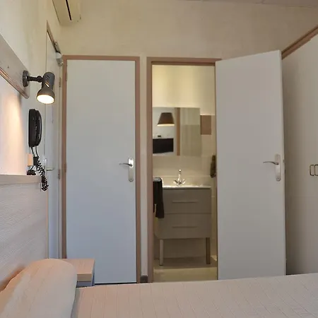 Hotel Le Terminus 2*
