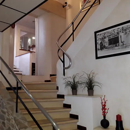 Szálloda Le Terminus 2*