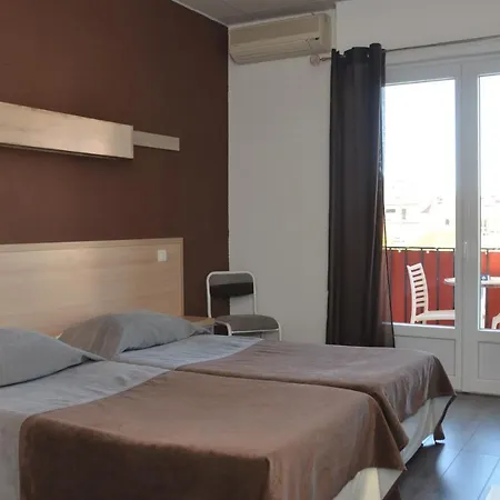 Le Terminus Hotel 2*